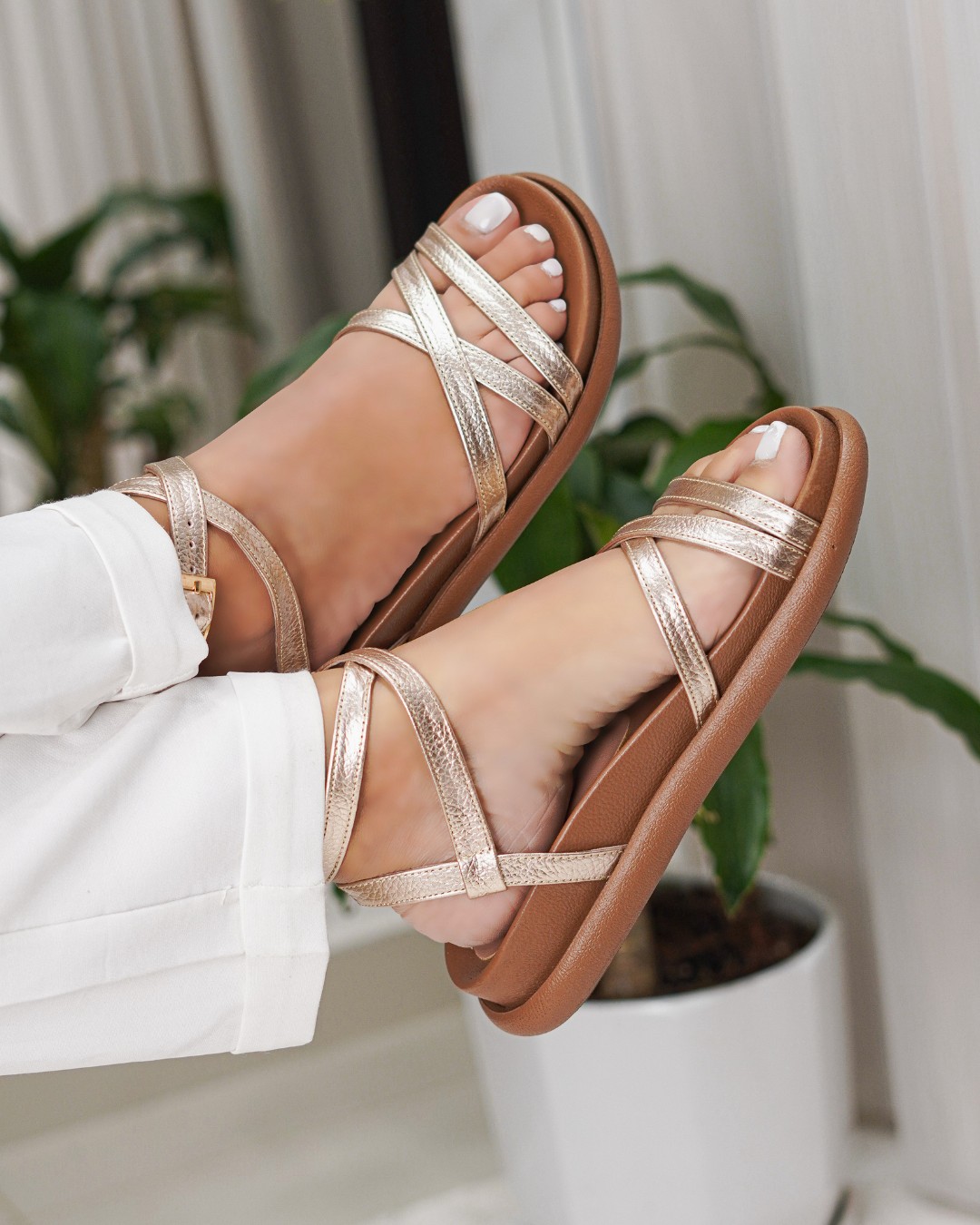 Sandalia Canoa Leonor Cuero